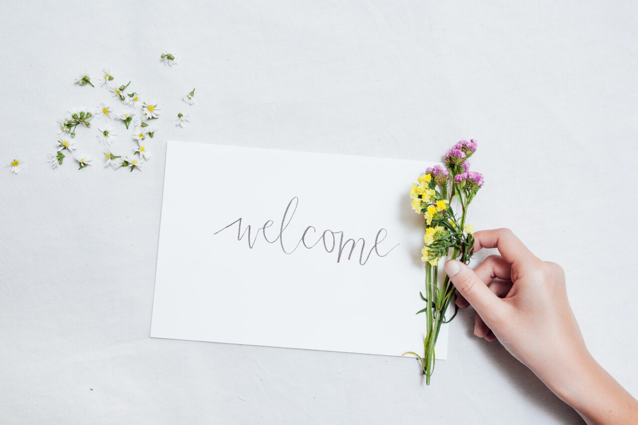 an image showing a welcome note for a new hire during the first day of work. 