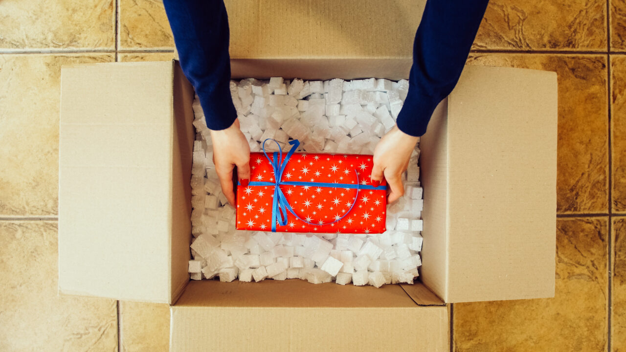 an image showing the gift delivery